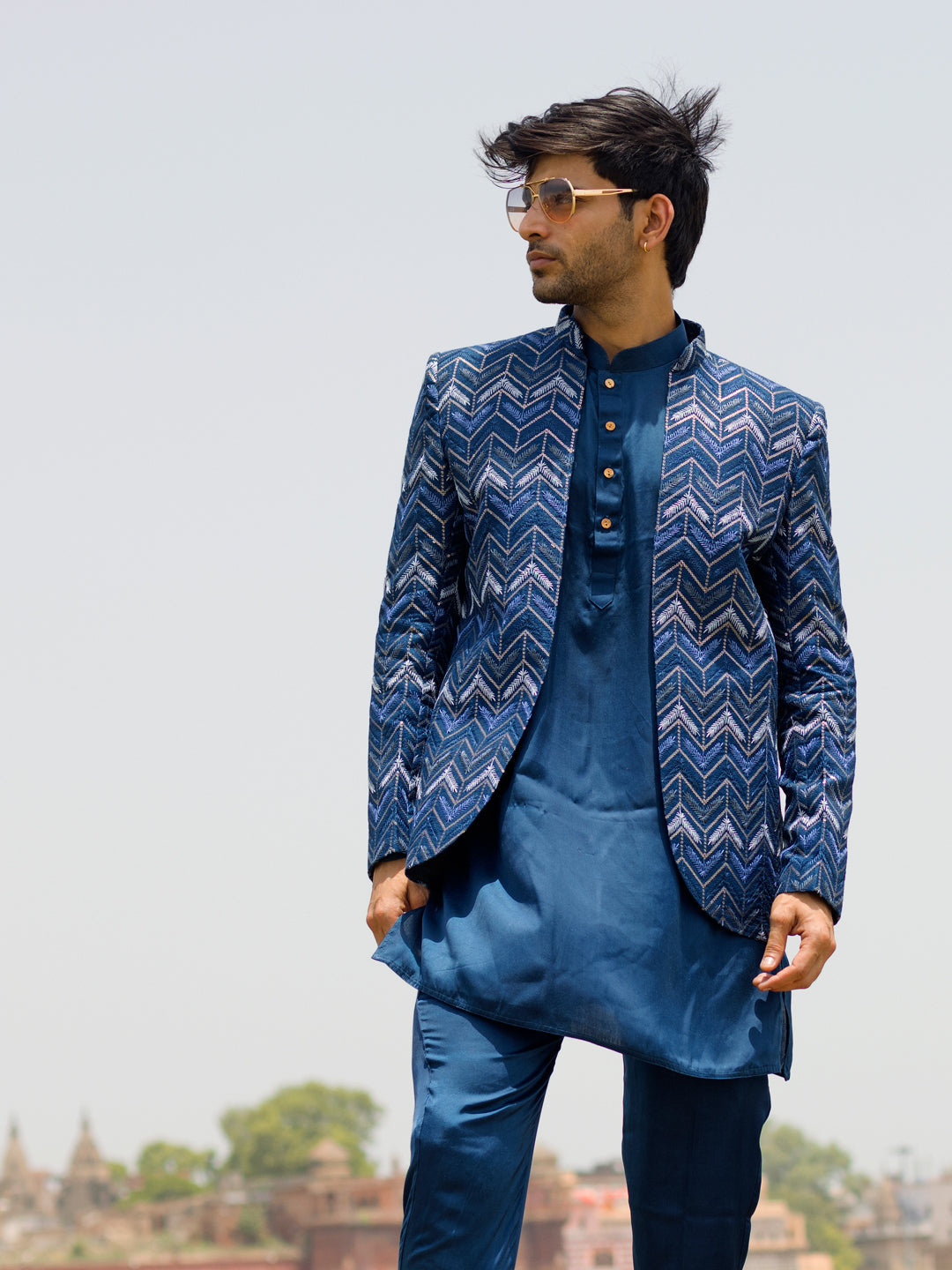 Vastramay Men's Navy Blue Silk Embroidered Jodhpuri