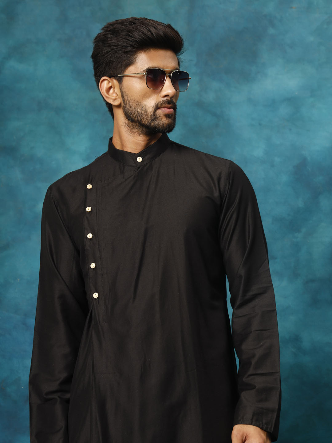 SHRESTHA By VASTRAMAY Men's Black Pleated Kurta