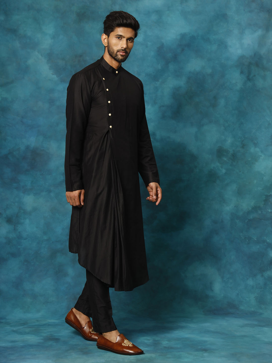 SHRESTHA By VASTRAMAY Men's Black Pleated Kurta