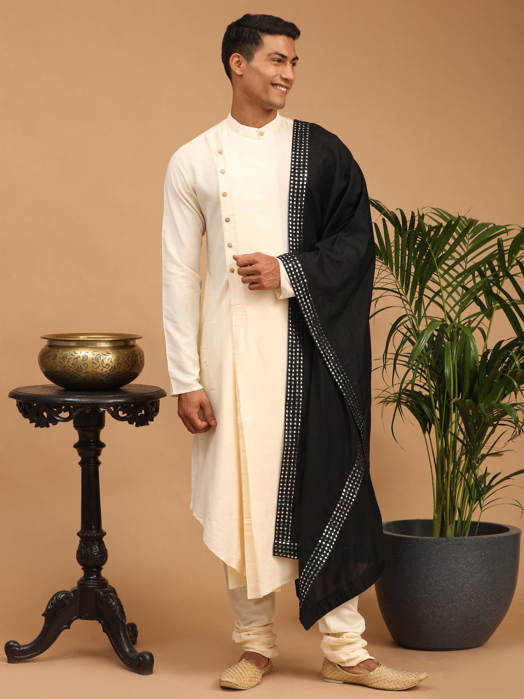 Vastramay Men's Cream Pleated Kurta And Churidar Set With Black Mirror Dupatta