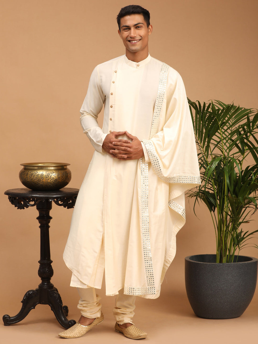 Vastramay Men's Cream Pleated Kurta And Churidar Set With Mirror Dupatta