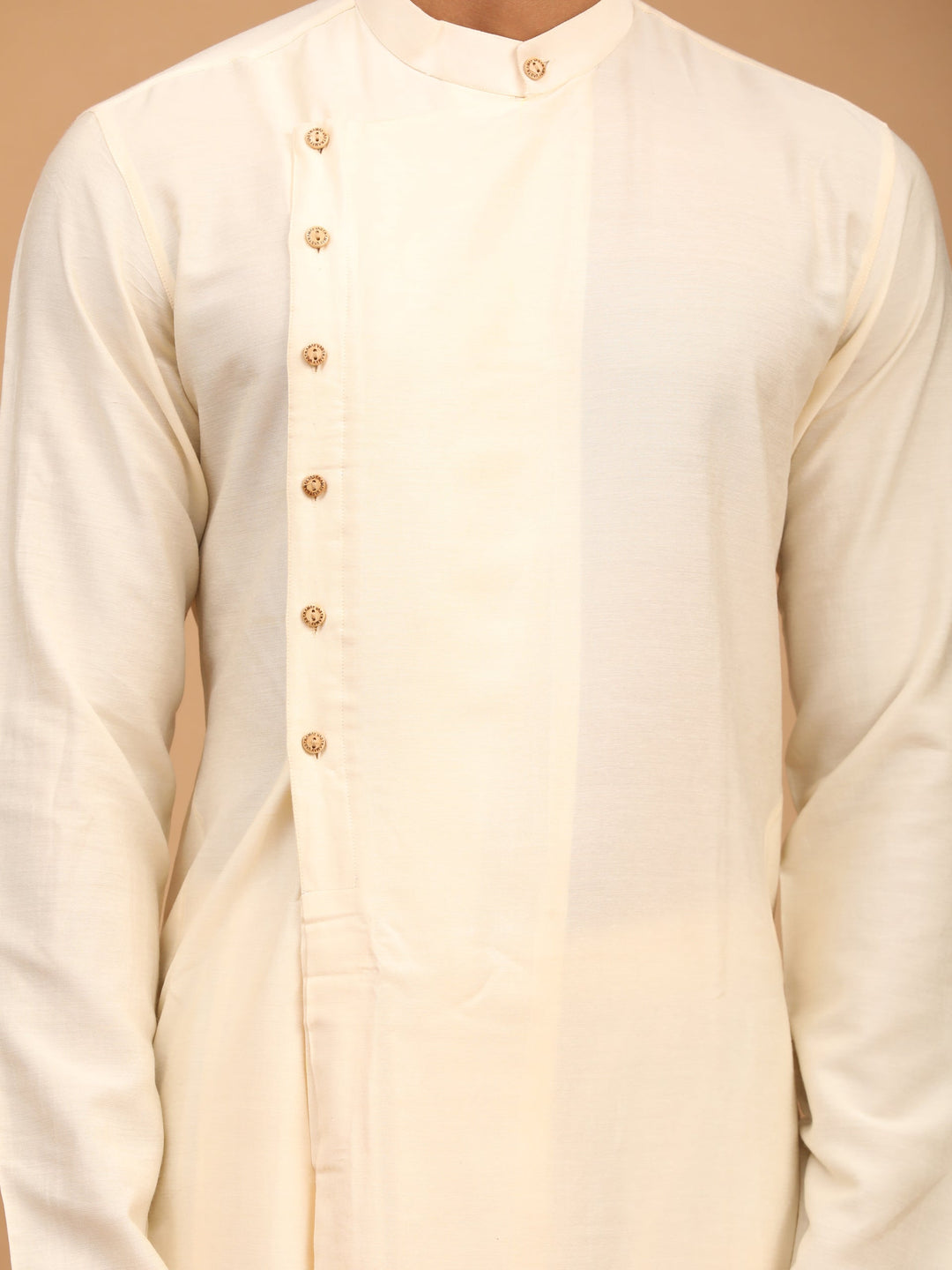 Vastramay Men's Cream Pleated Kurta And Churidar Set With Mirror Dupatta