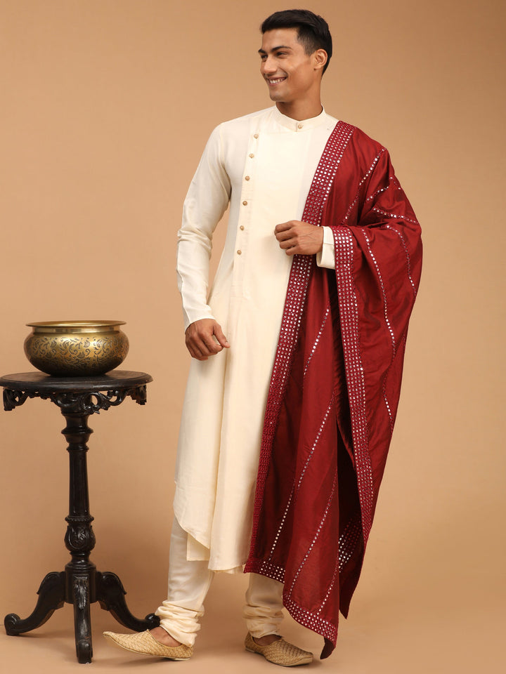 Vastramay Men's Cream Pleated Kurta And Churidar Set With Maroon Vertical Mirror Dupatta