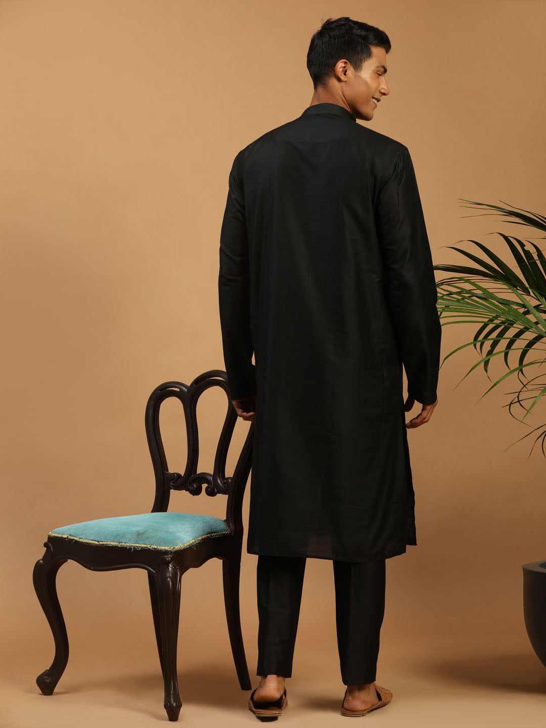 Vastramay Men's Black Viscose Kurta With Pant Set