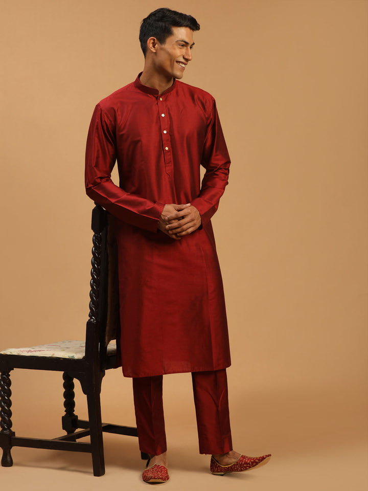 Vastramay Men's Maroon Viscose Kurta With Pant Set