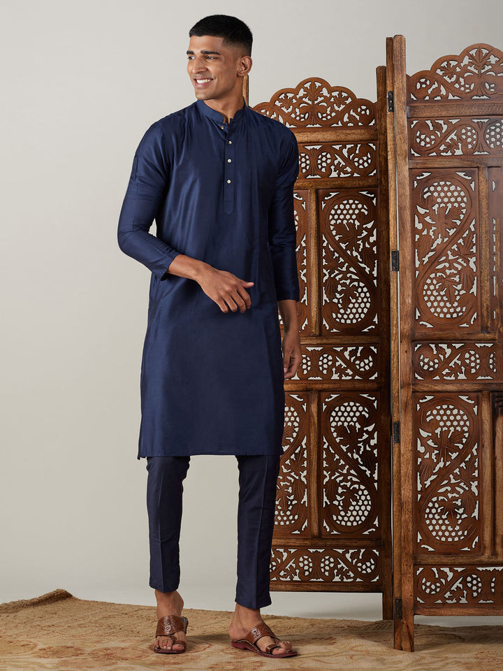 Vastramay Men's Navy Blue Viscose Kurta With Pant Set