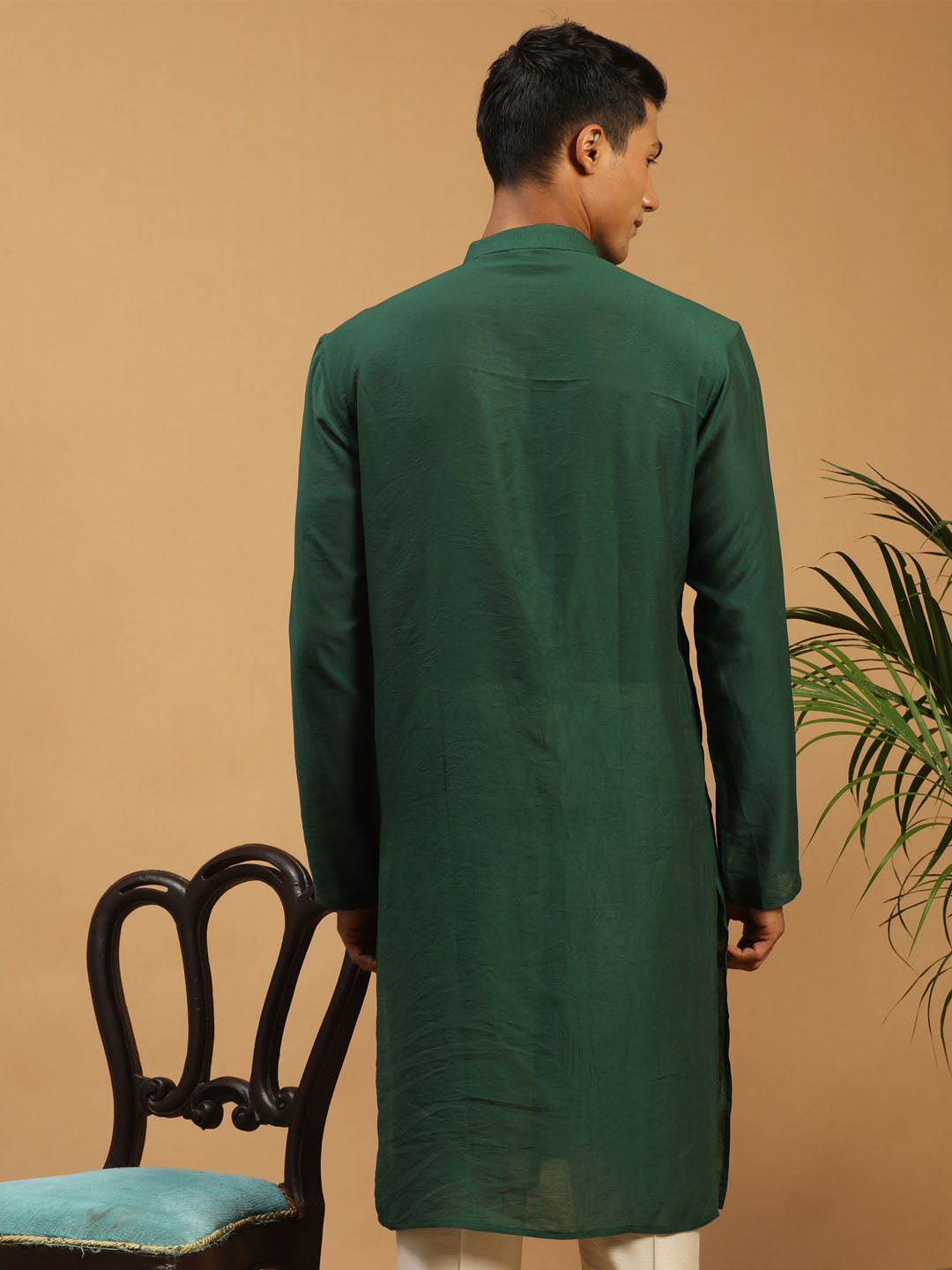 VASTRAMAY Men's Green Sequined Layered Kurta