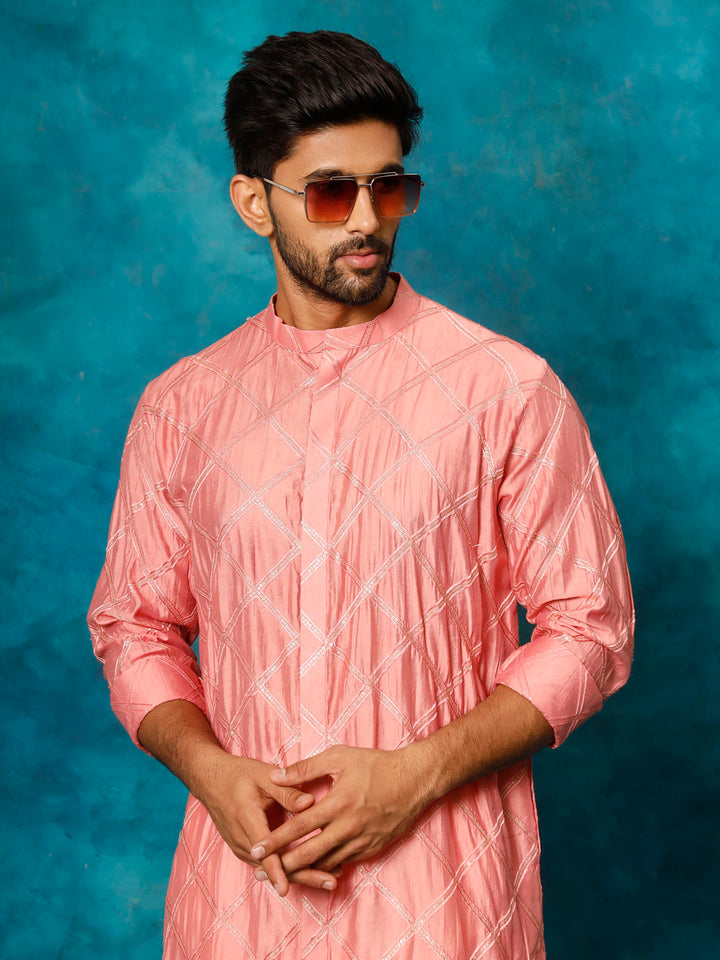 SHRESTHA BY VASTRAMAY Men's Onion Pink Embellished Kurta