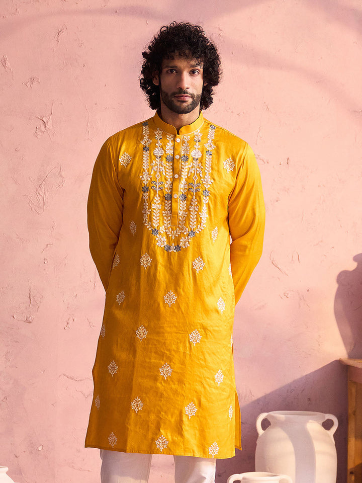 Vastramay Men's Yellow Embroidered Silk Kurta