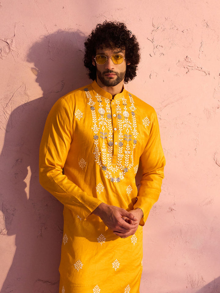 Vastramay Men's Yellow Embroidered Silk Kurta