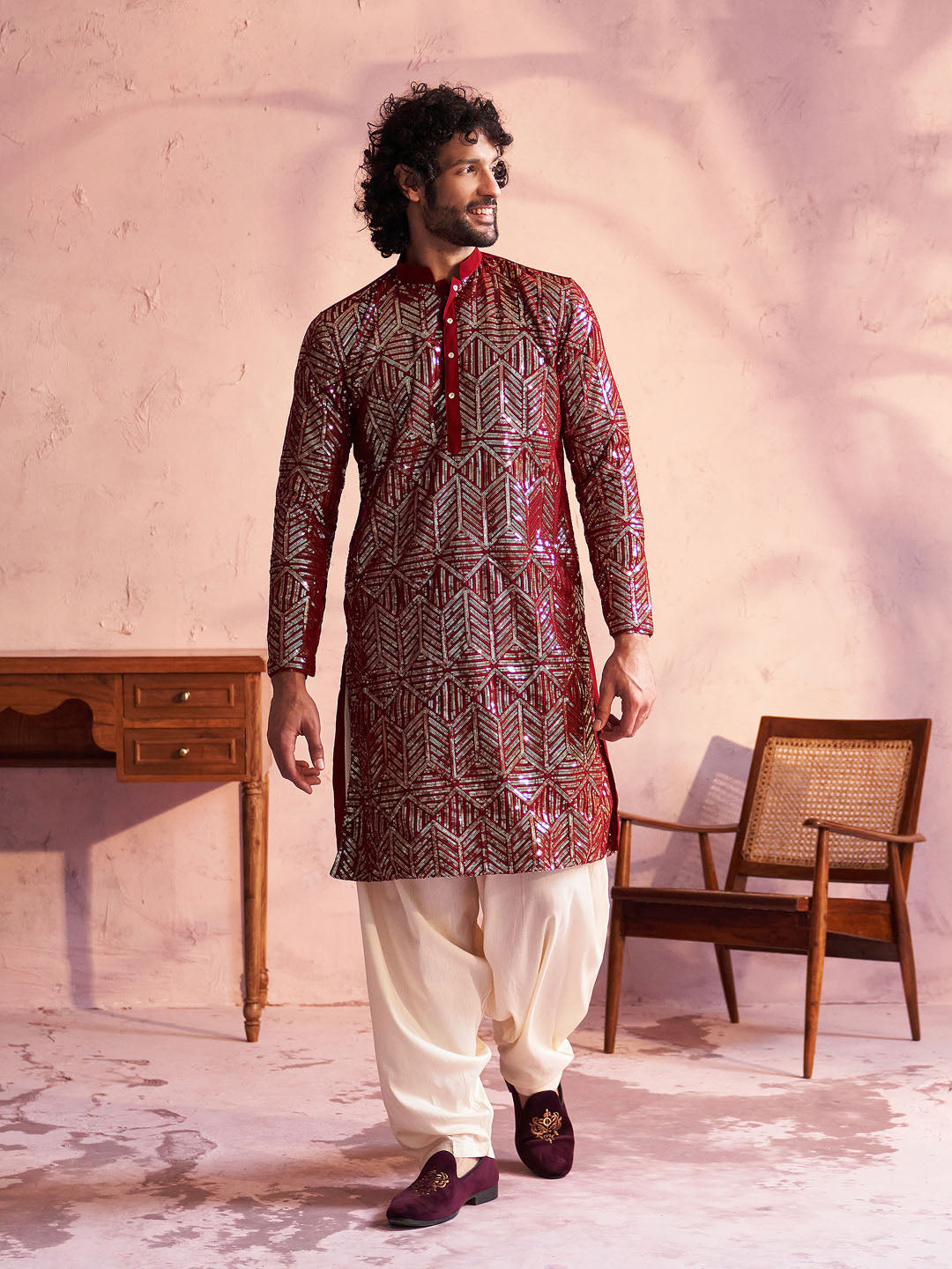 SHRESTHA BY VASTRAMAY Men's Maroon Georgette Embellished Kurta