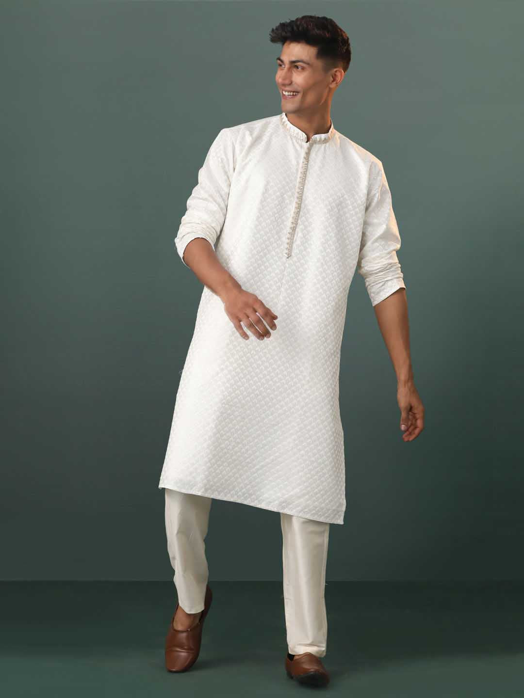 Men's Cream Embroidered Cotton Blend Kurta
