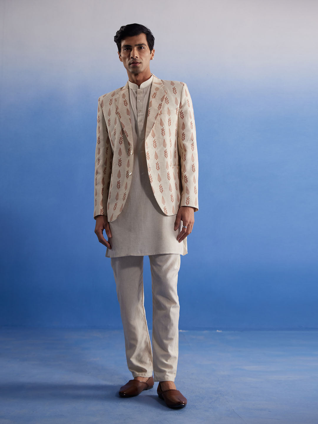 VASTRAMAY Men's Cream Leaf Printed Blazer With Kurta Pyjama Set