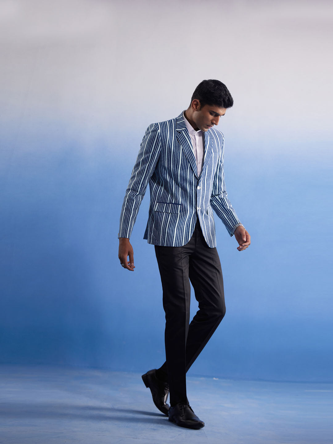 Vastramay Men's Blue And White Striped Blazer