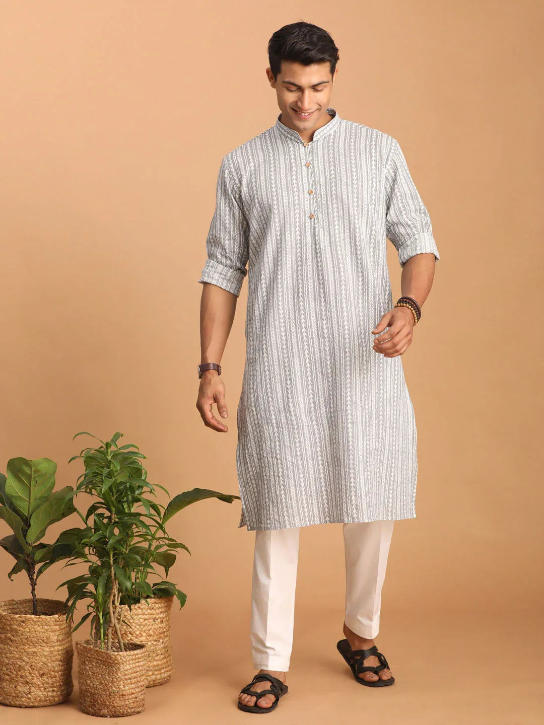 Men's Grey And White Batik Printed Kurta With White Pant Set