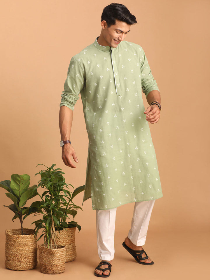 VASTRAMAY Men's Green Geometric Booti Jacquard Kurta with White Pant Set