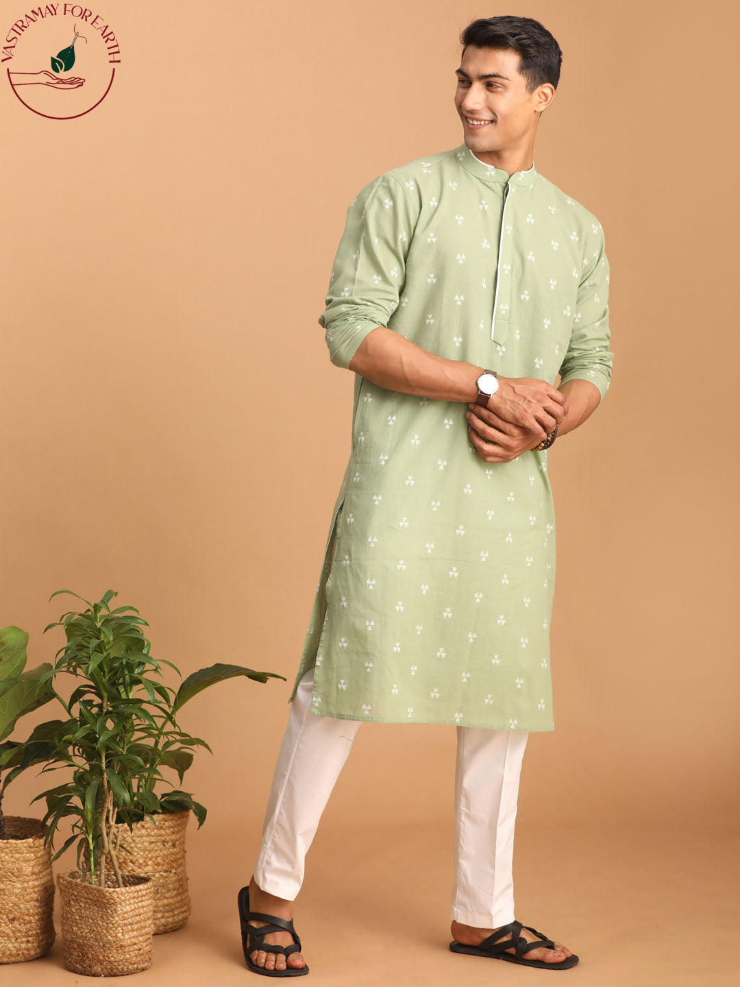 VASTRAMAY Men's Green Geometric Booti Jacquard Kurta with White Pant Set