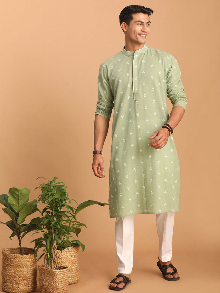 VASTRAMAY Men's Green Geometric Booti Jacquard Kurta with White Pant Set