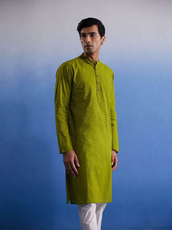 SHVAAS By VASTRAMAY Men's Green Pure Cotton Handloom Kurta