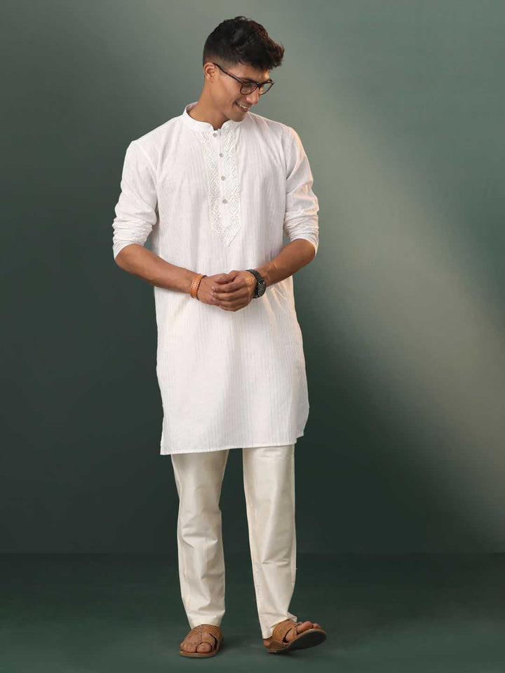 VASTRAMAY Men's White Jacquard Cotton Kurta Pyjama Set