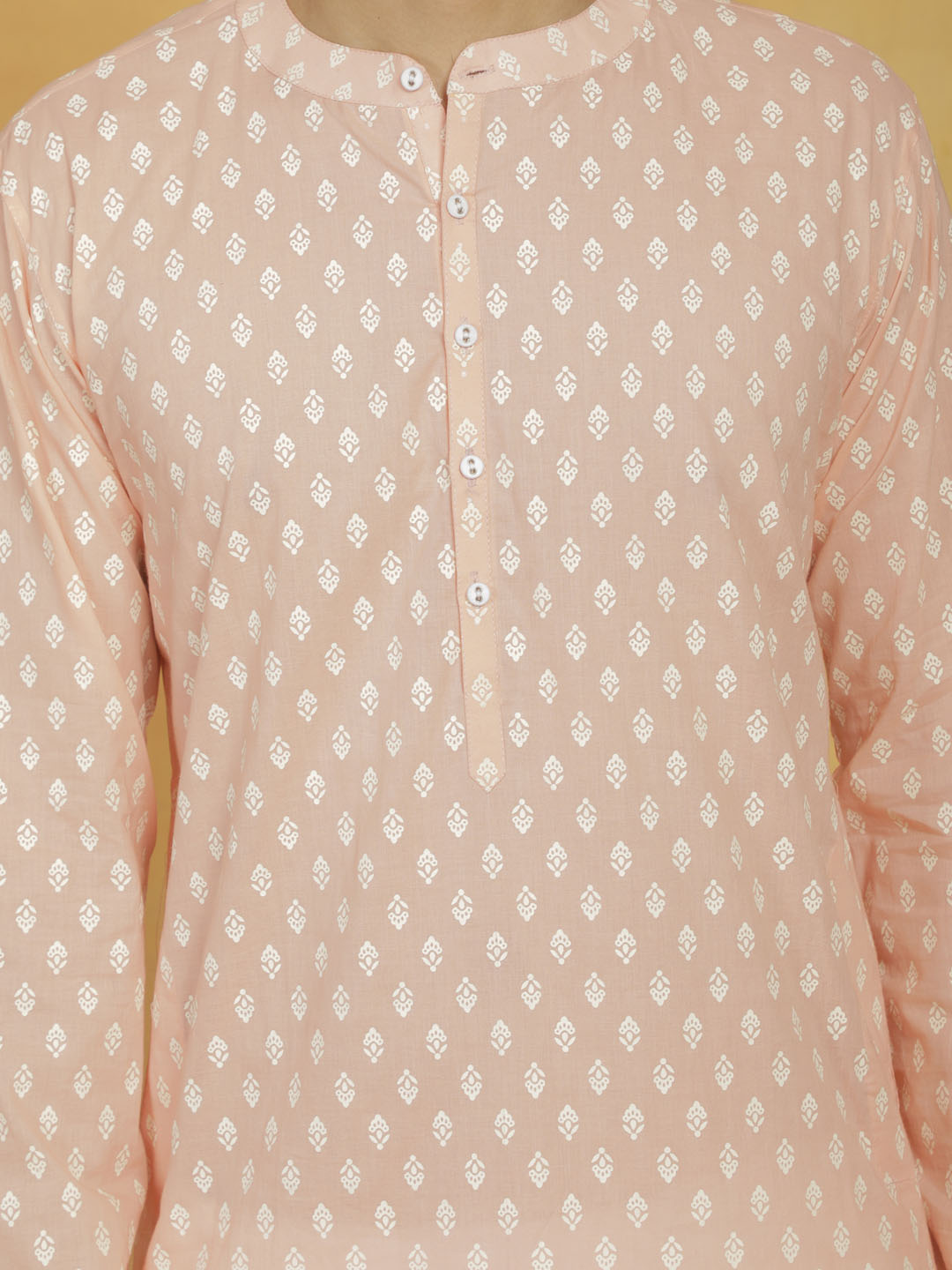 Vastramay Men's Peach And White Cotton Kurta and Pyjama Set