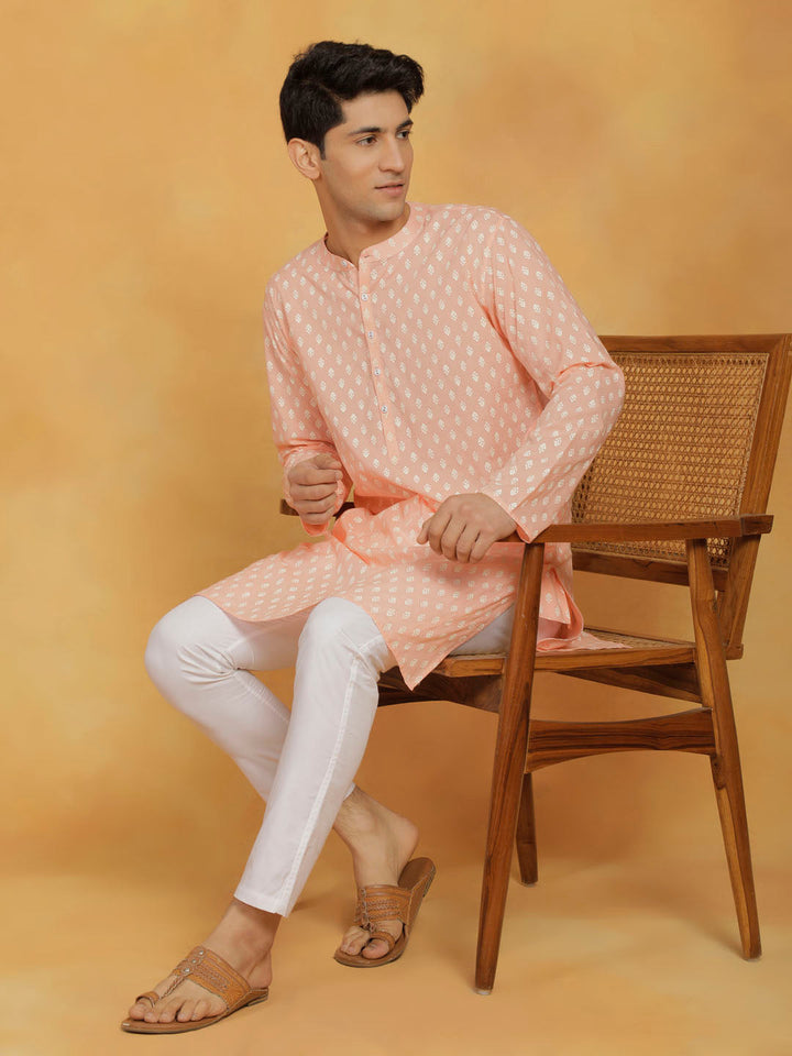 Vastramay Men's Peach And White Cotton Kurta and Pyjama Set