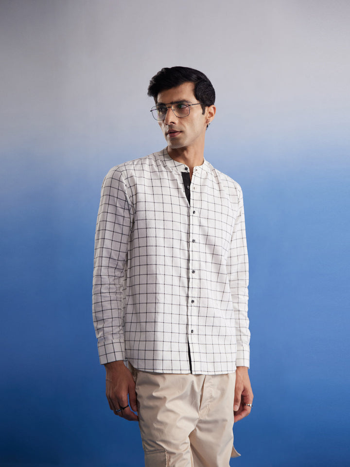 VASTRAMAY Men's White Checked Cotton Shirt with Button-down Collar and Long Sleeves