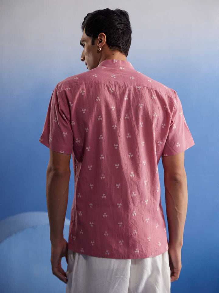 Vastramay Men's Pink Booti Jacquard Cotton Shirt - Stylish and comfortable men's shirt with a pink booti jacquard design made from high-quality cotton fabric