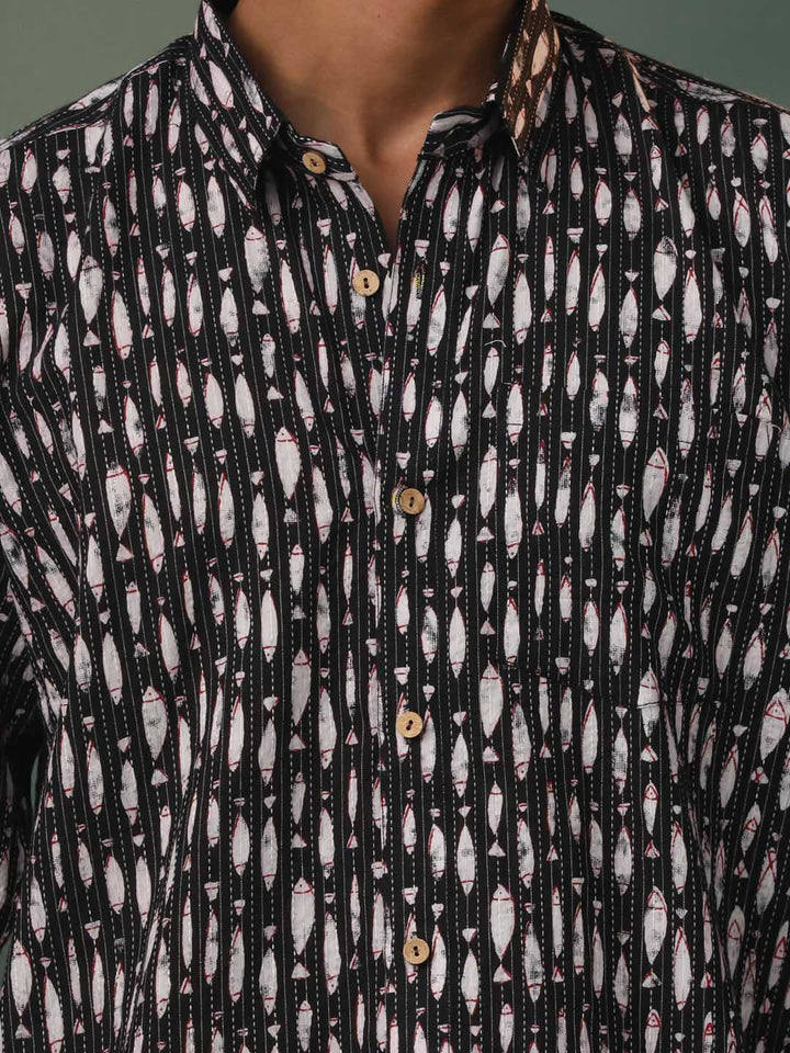 Vastramay Men's Black Fish Motif Printed Cotton Blend Stripes Shirt