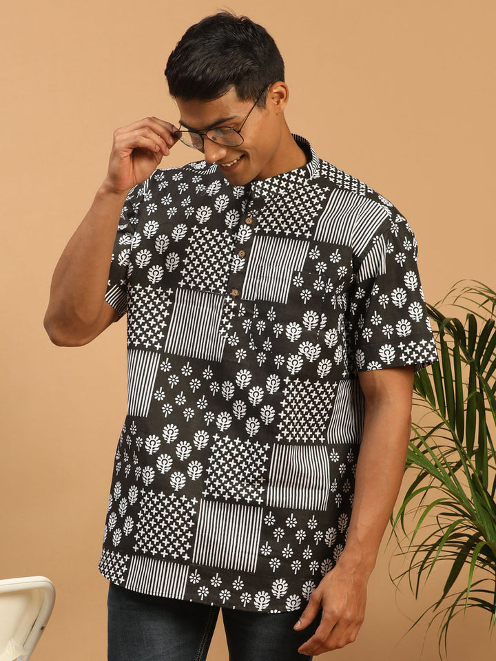 Vastramay Men's Black Printed Pure Cotton Short Kurta