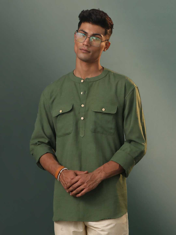 VASTRAMAY Men's Green Cotton Cool Short Kurta, perfect for casual summer outings