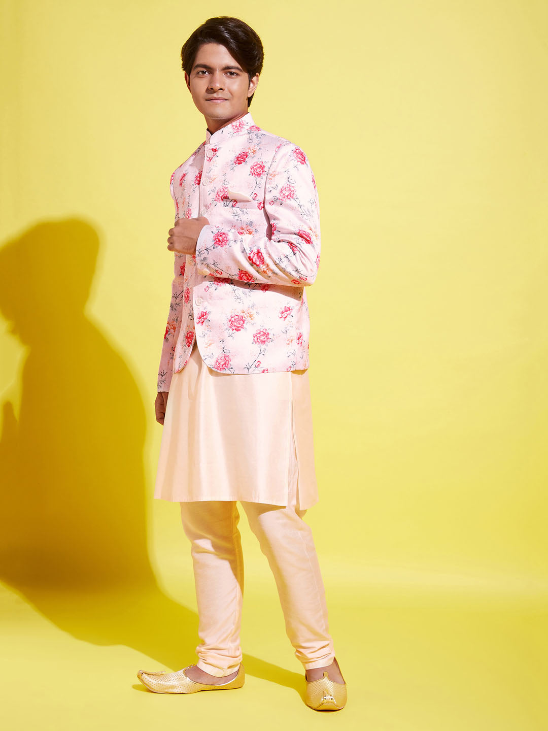 VASTRAMAY Floral Printed Peach Bandhgala Prince Coat Jodhpuri With Cream Kurta Pyjama Set