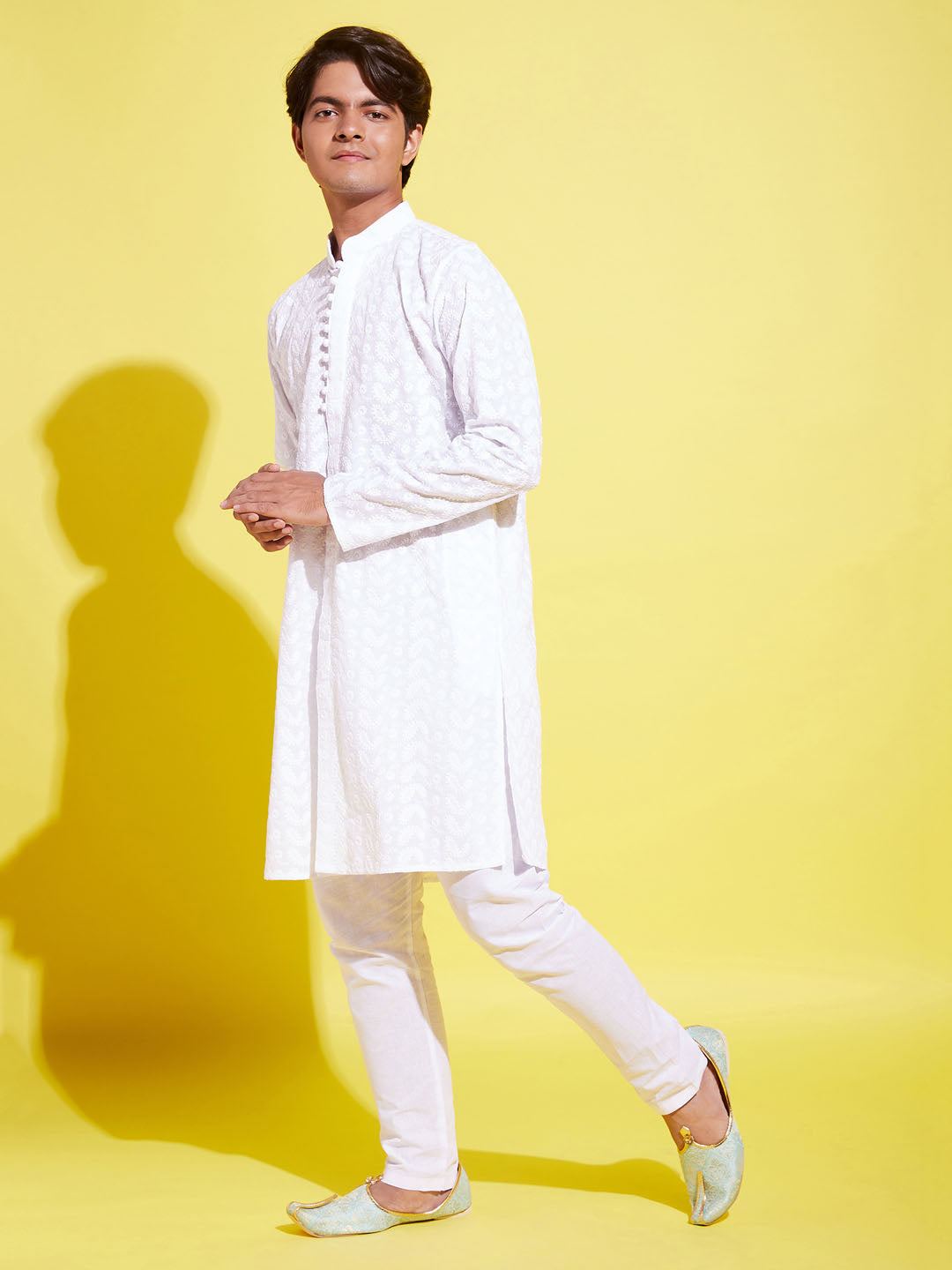 VASTRAMAY Boys White Embroidered Kurta with Pyjama Set