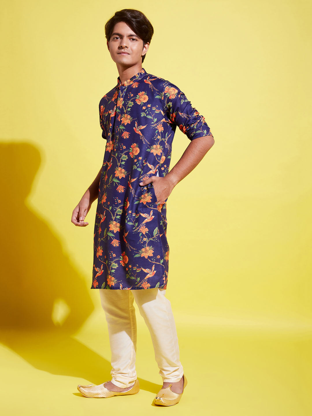 VASTRAMAY Boys' Multicolor-Base-Navy Blue Kurta and Pyjama Set With Leheria Border