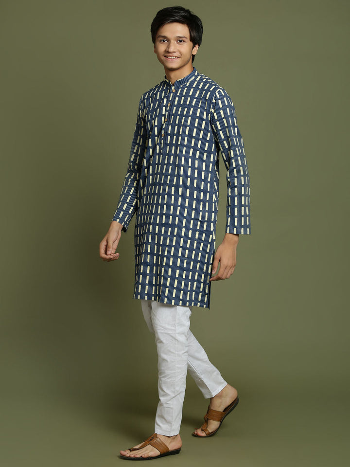 VASTRAMAY Boys Indigo Rubber Print Kurta Pyjama Set