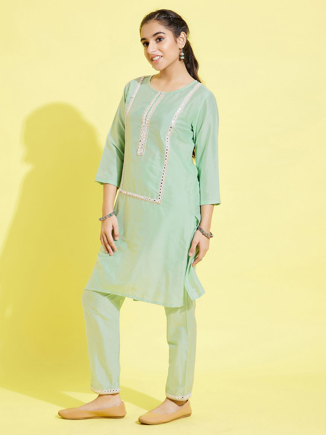 VASTRAMAY Girls' Mint Green Viscose Kurta And Straight Pant Set