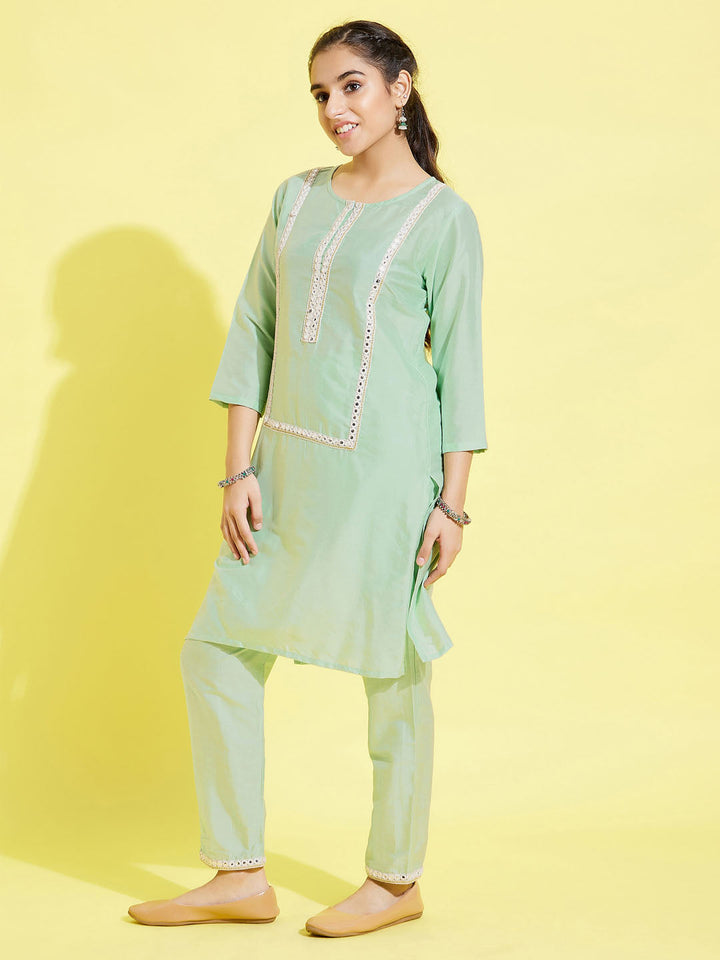 VASTRAMAY Girls' Mint Green Viscose Kurta And Straight Pant Set