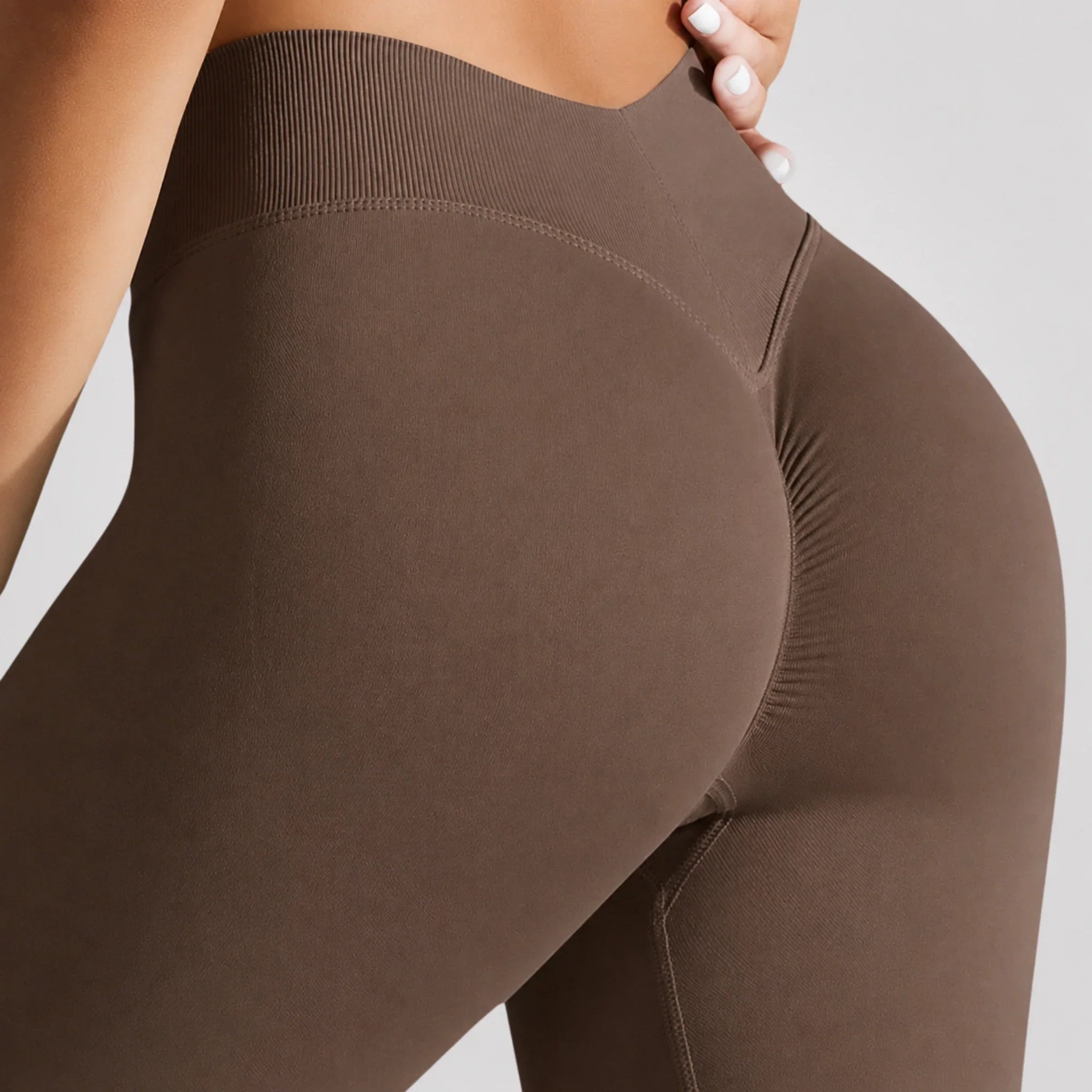 Aria — V-Scrunch Curve Legging  - By Qivii