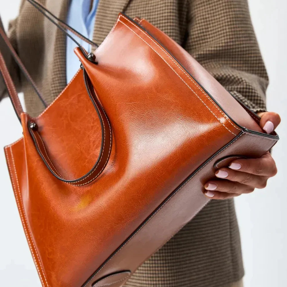 Mara | Tote Bag  - By Qivii