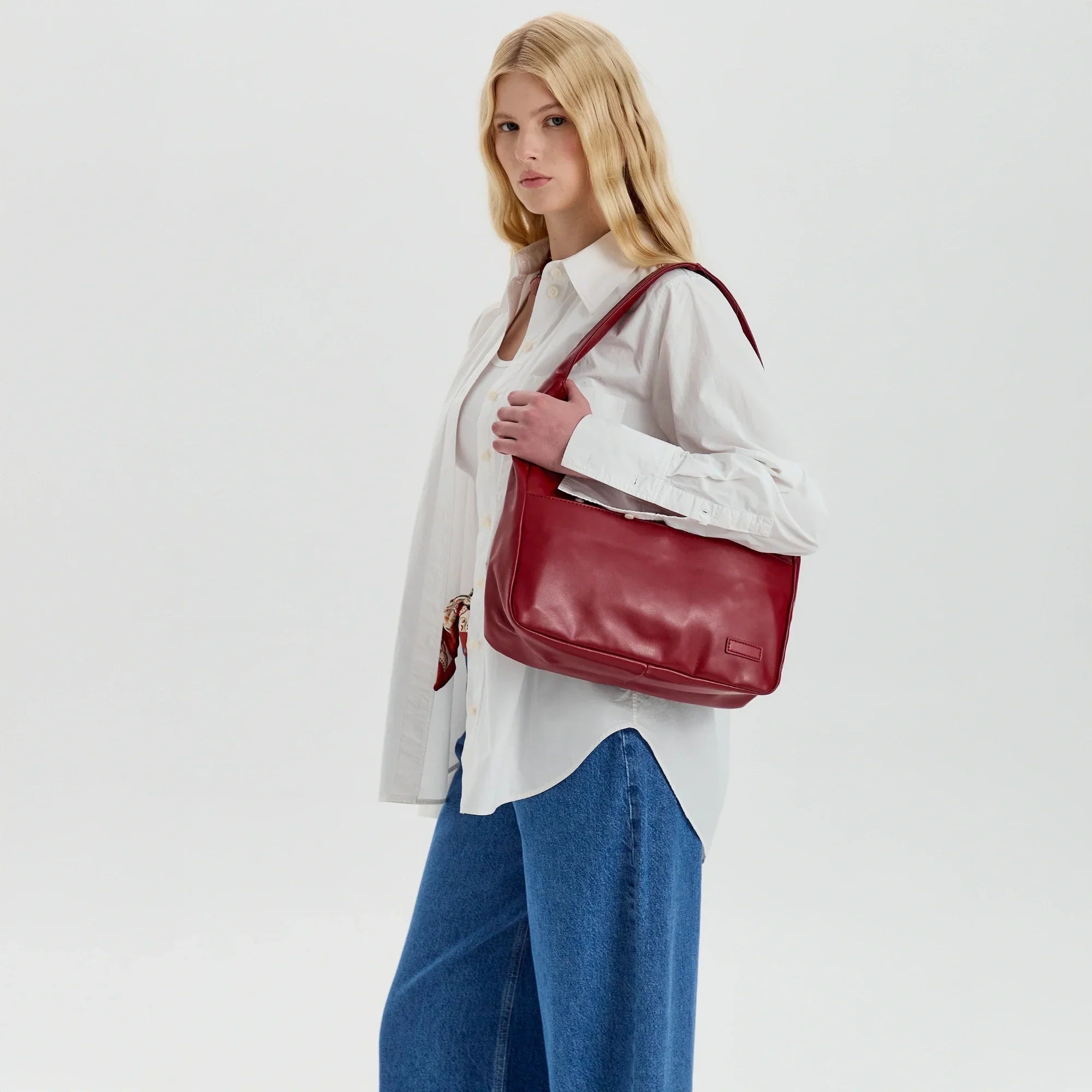 Lilya | Hobo Bag  - By Qivii
