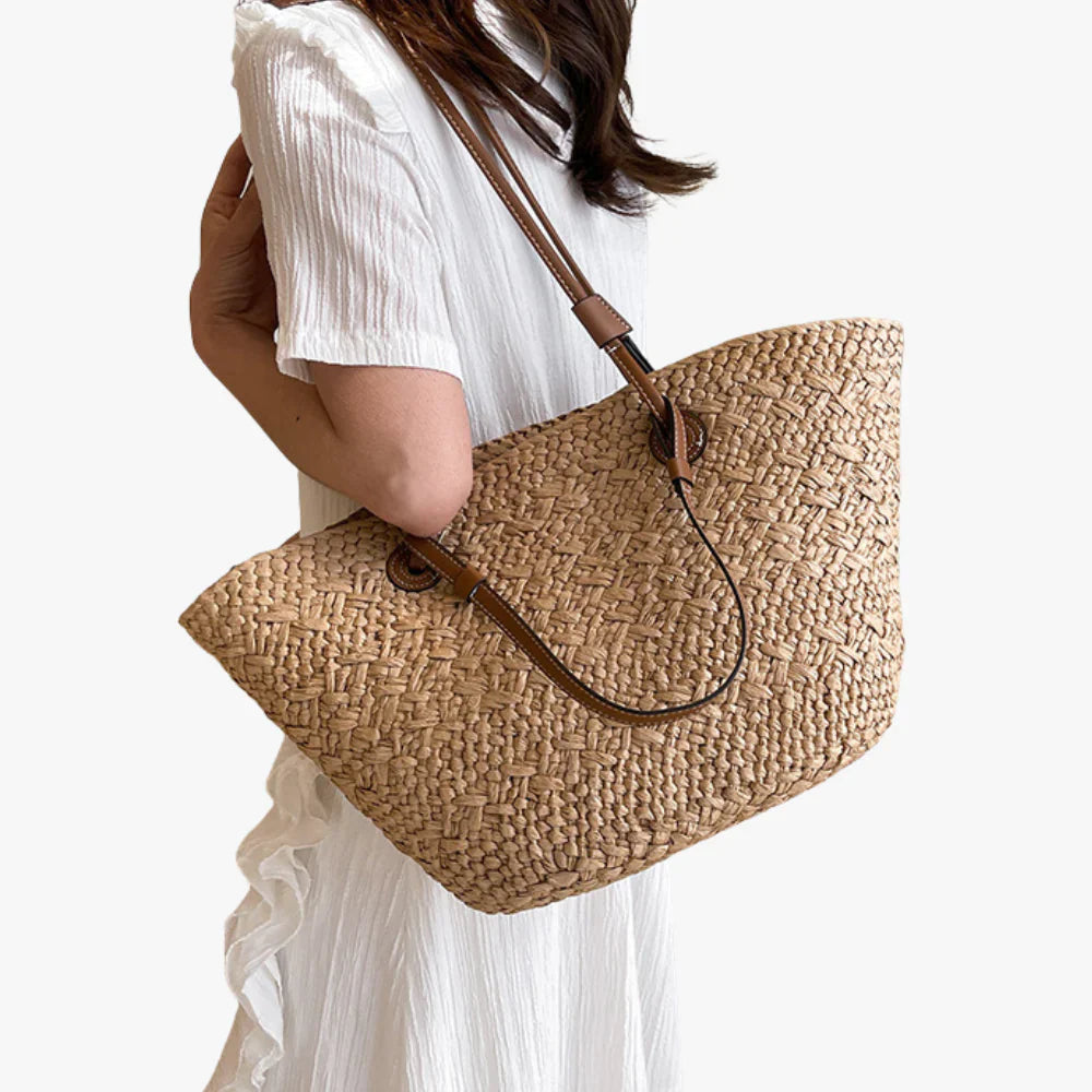 Boema | Tote Bag  - By Qivii