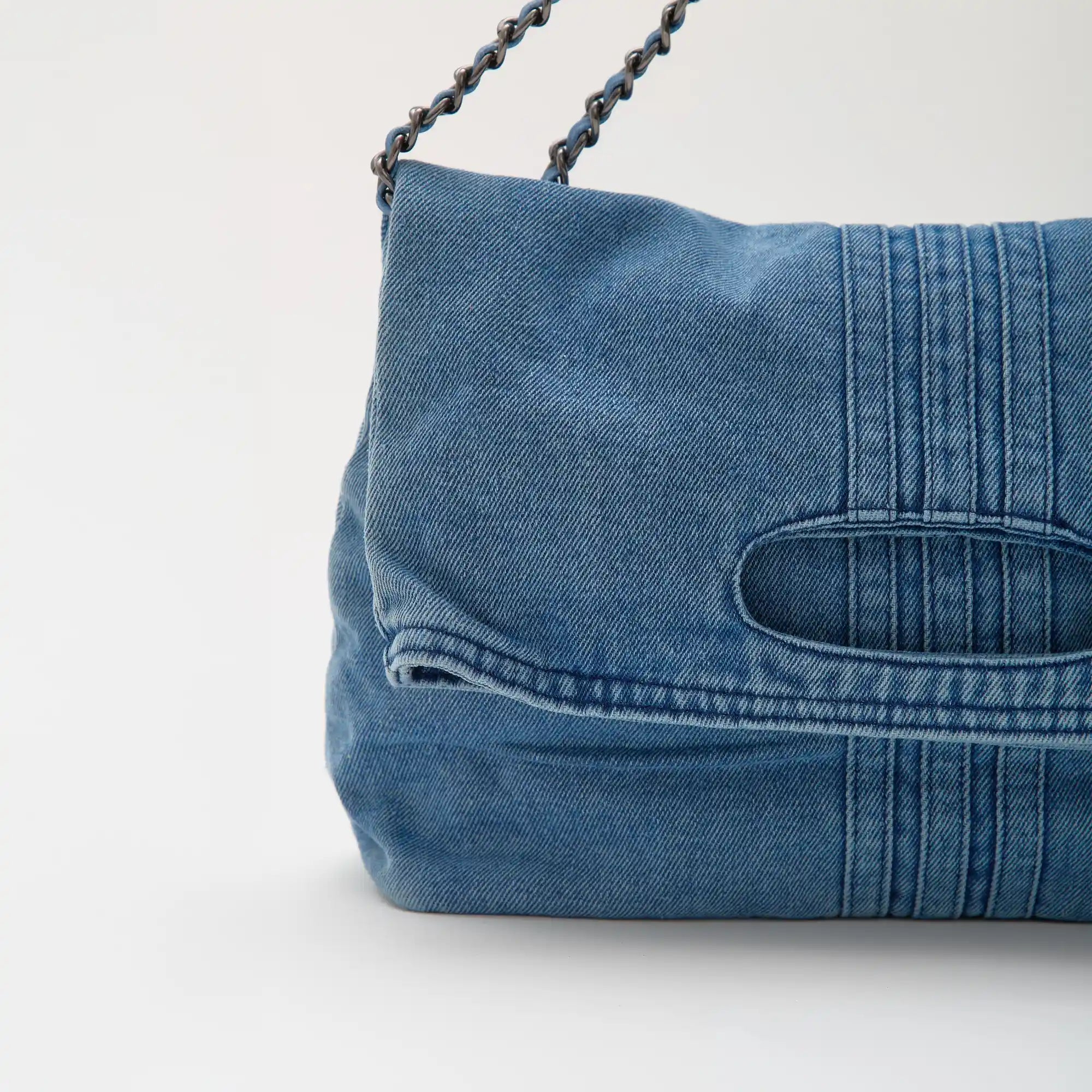 Jeana | Shoulder Bag  - By Qivii