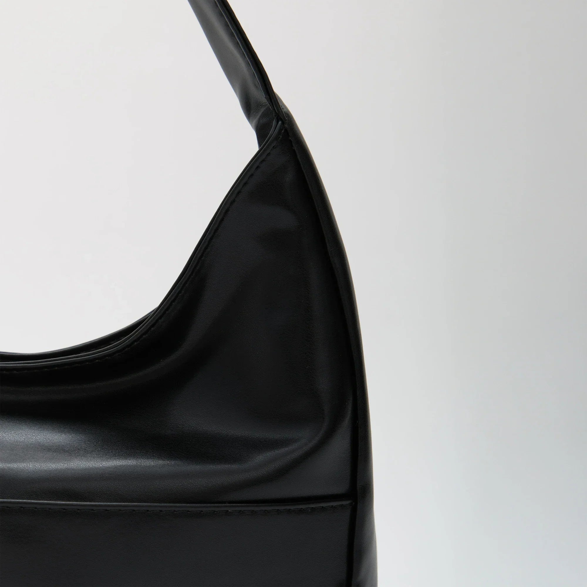 Lilya | Hobo Bag  - By Qivii