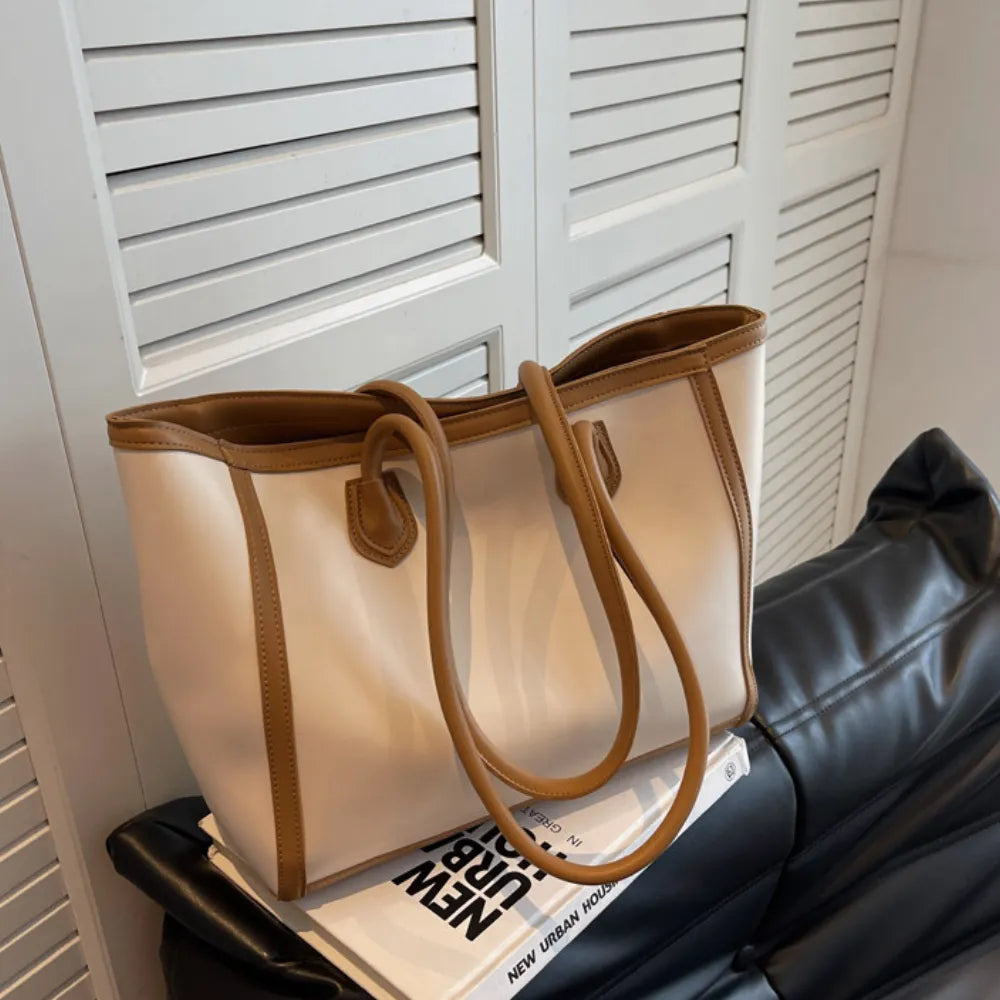Elora | Tote Bag  - By Qivii