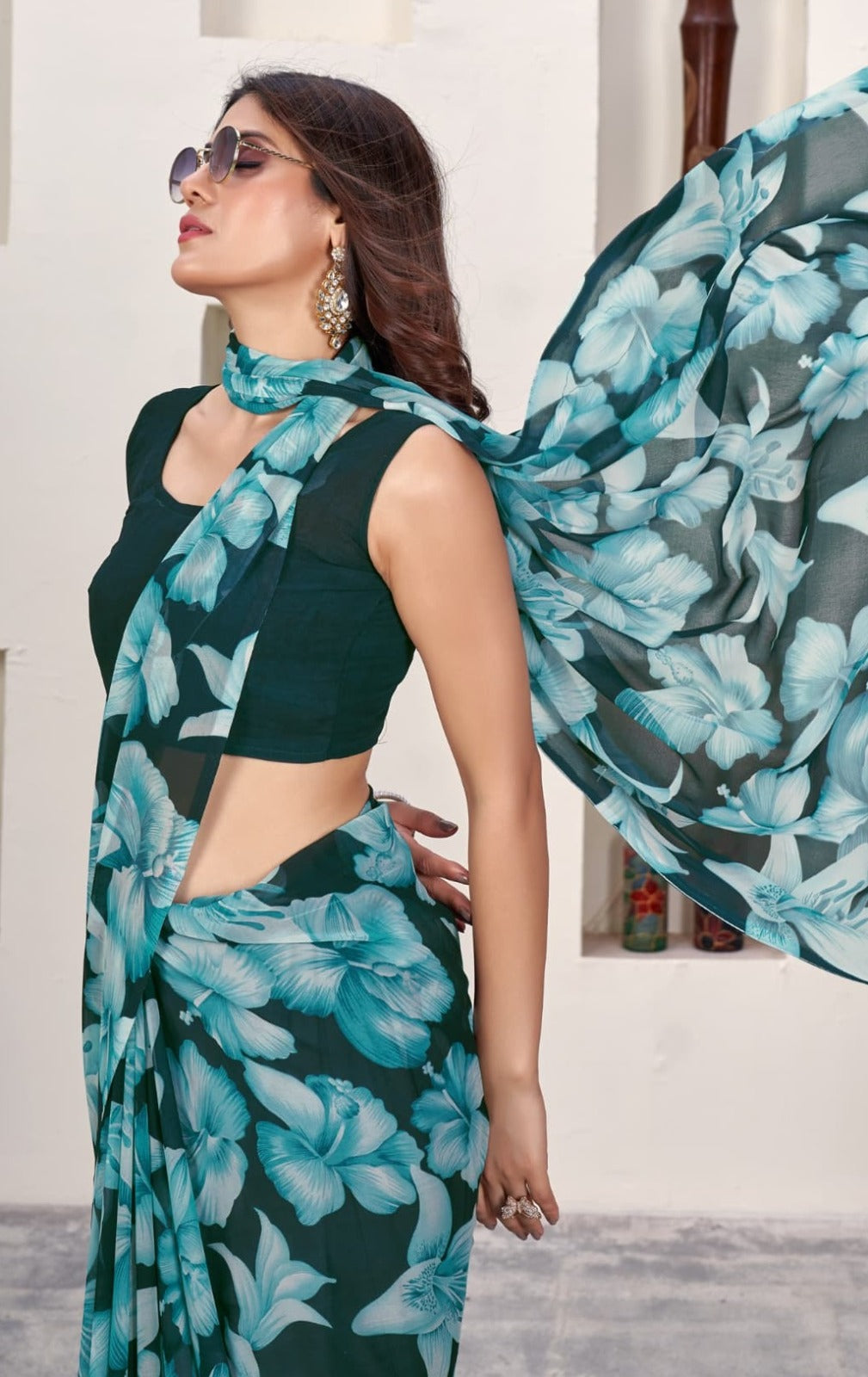 BEAUTIFUL DARK GREEN COLOUR ETHNIC FLORAL PRINTED WEIGHTLESS FABRIC SAREE