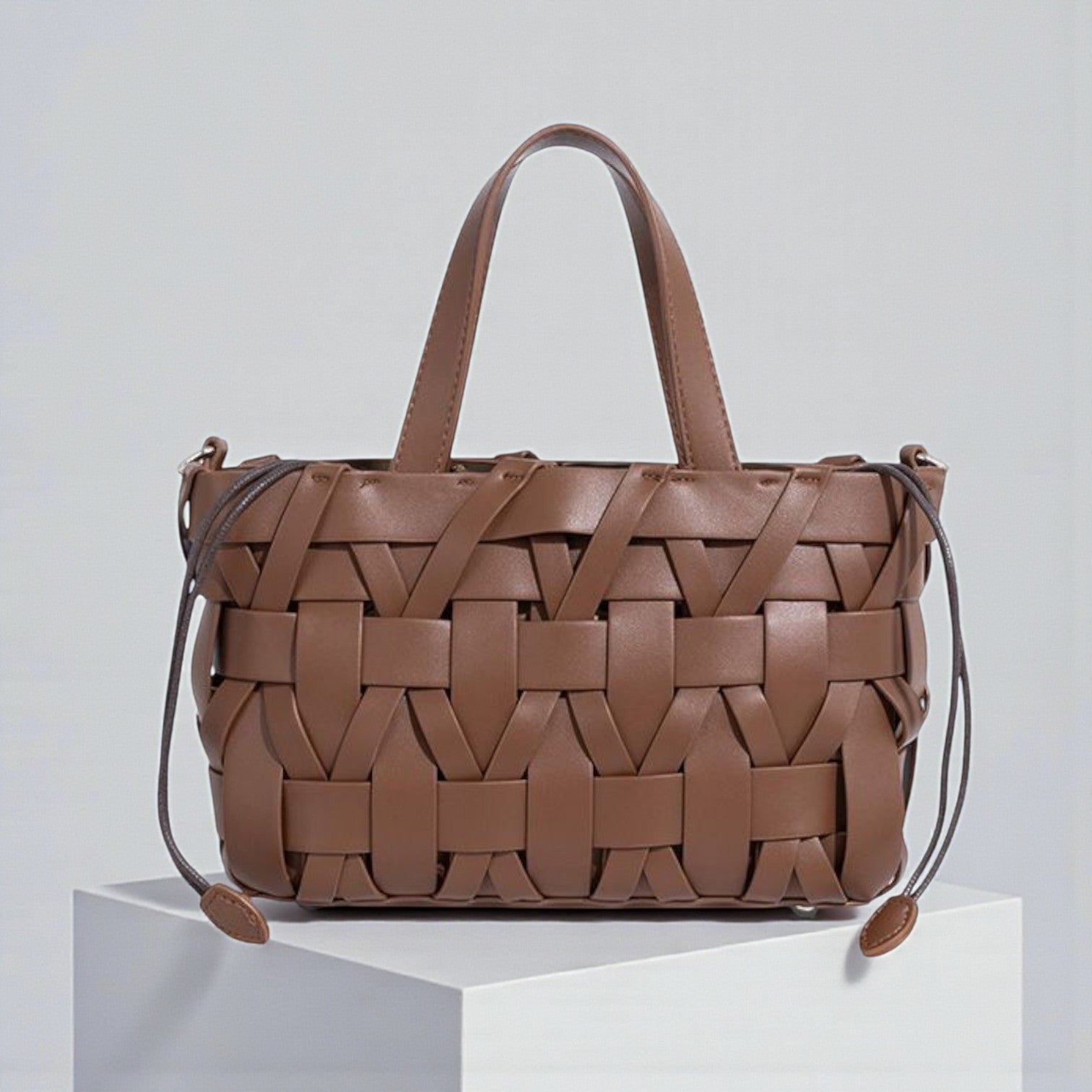 Atelier Interlace Tote  - By Qivii