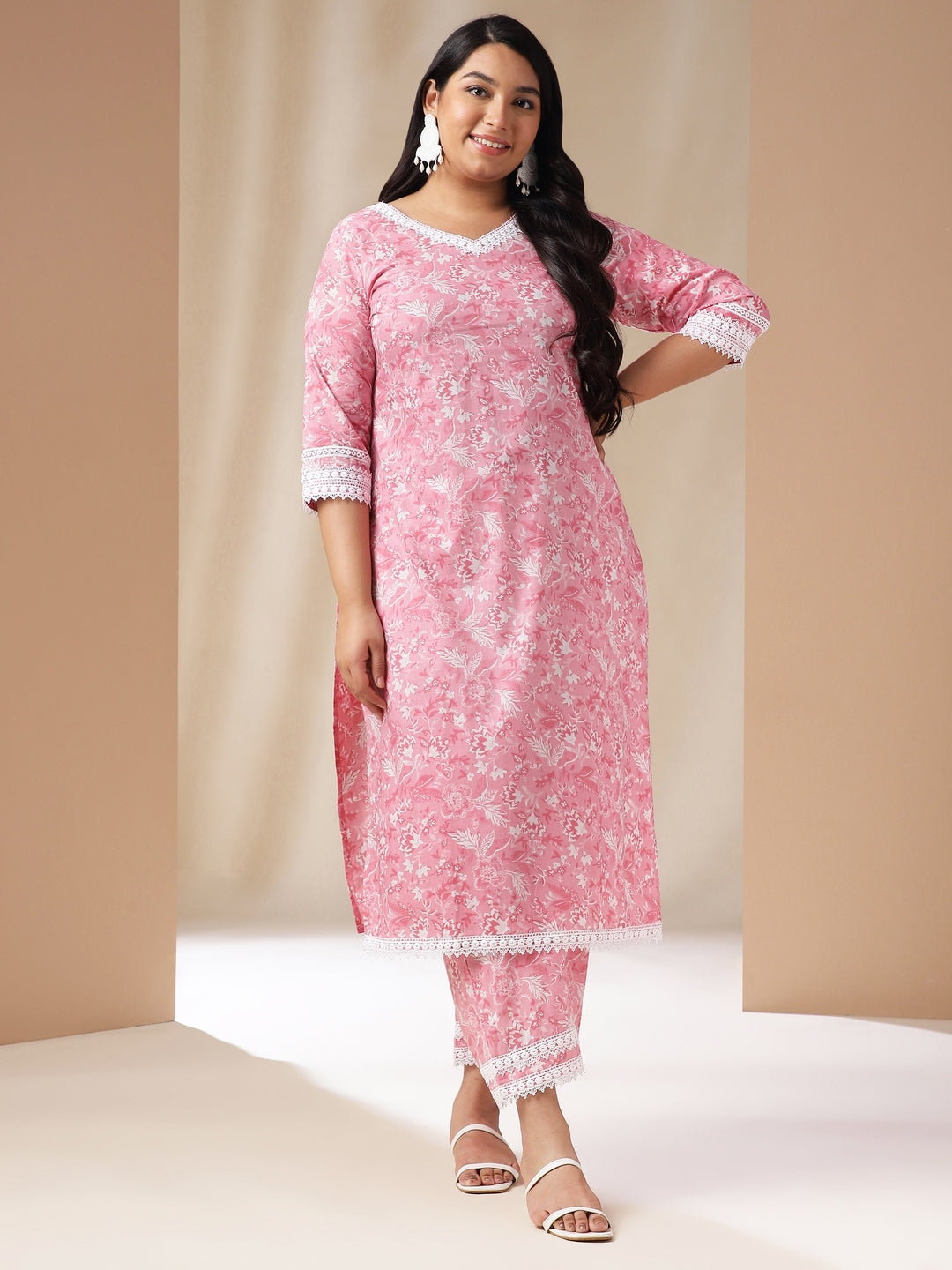 Pink Cotton Floral Regular Kurta Set  - By Janasya