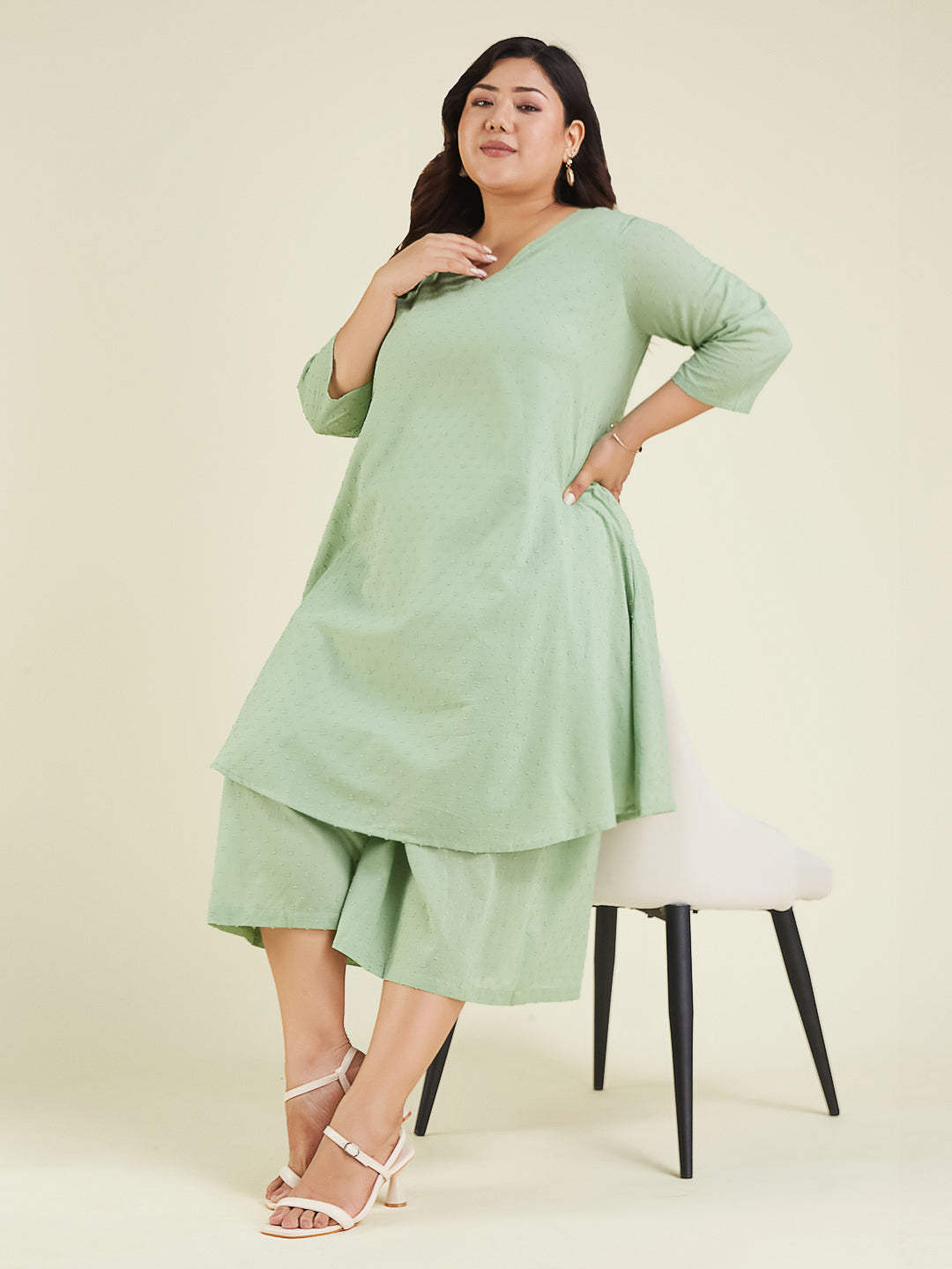 Janasya Women's Plus Size Green Dobby Pure Cotton Solid A-line Kurta Set - qivii