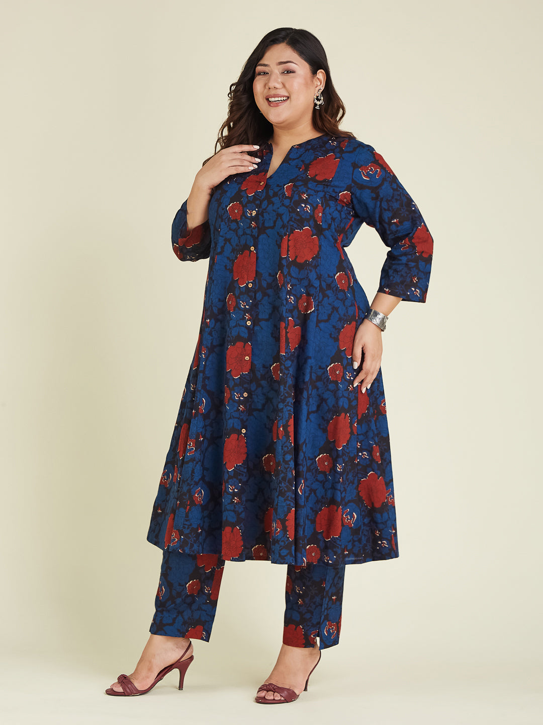 Janasya Women's Plus Size Navy Blue Pure Cotton Floral Printed A-line Kurta Pant Set - qivii