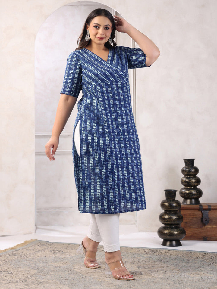 Plus Size Indigo Pure Cotton Floral Printed Straight Kurta  - By Janasya